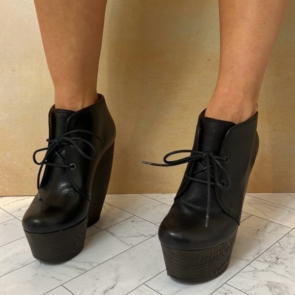 Lanvin Black Platform Booties - Size 39 - Picture 2 of 11